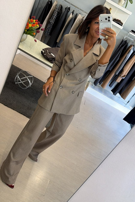 Pantalone dritto completo tortora ak