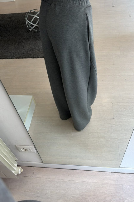 Set tuta grigio medio kn
