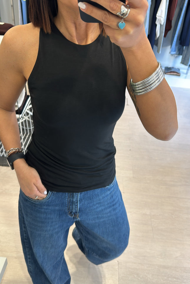 Canotta americana nera