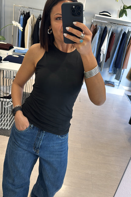 Canotta americana nera