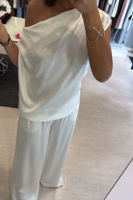 Pantalone latte kk
