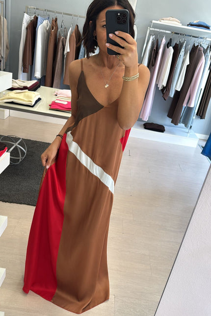Abito lungo geometrico in satin kk