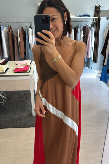 Abito lungo geometrico in satin kk