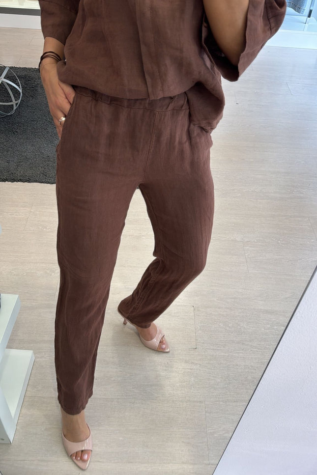 Pantalone slim in lino cioccolato sl