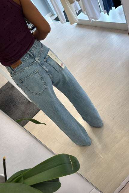 Jeans chiusura incrociata kn
