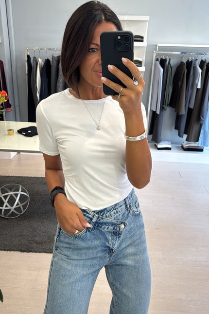 T-shirt girocollo bianca kn