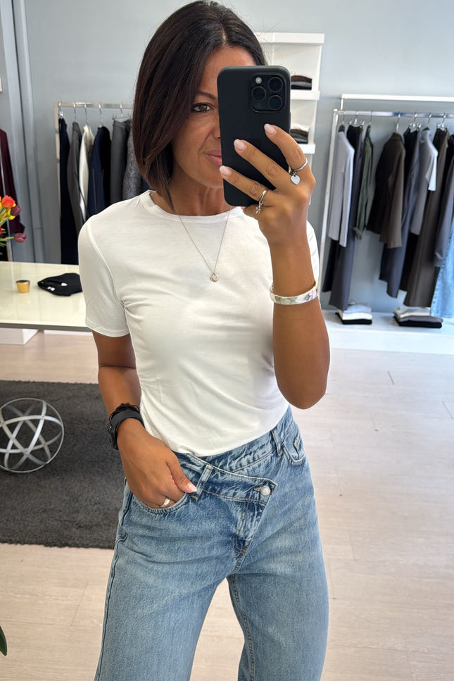 T-shirt girocollo bianca kn