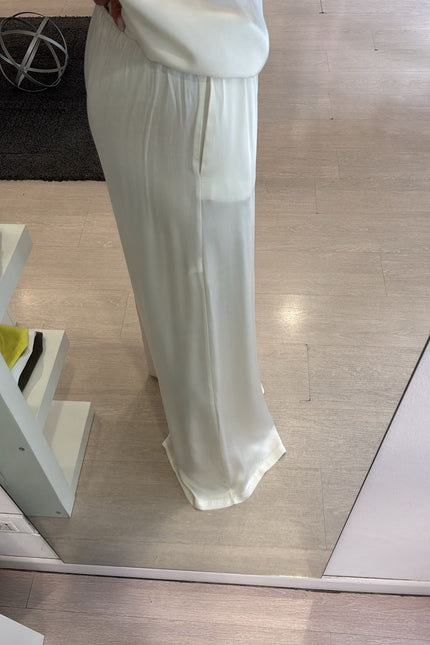 Pantalone latte kk