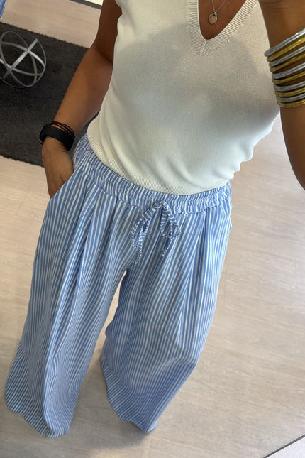 Pantalone righe bianche e azzurre cc