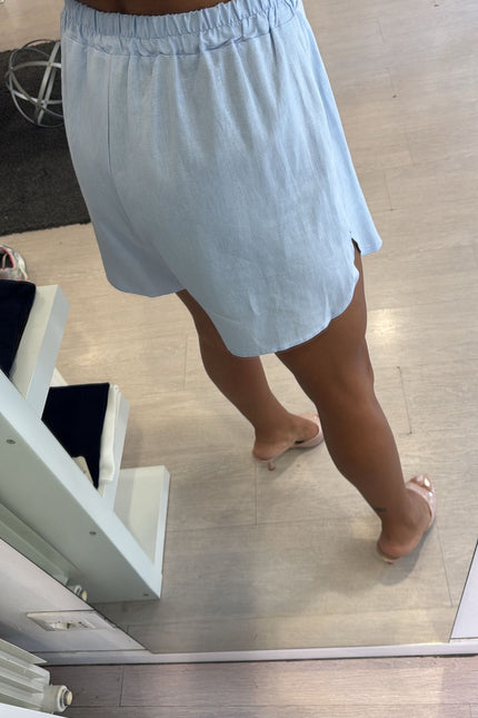 Shorts lino e viscosa celeste kk