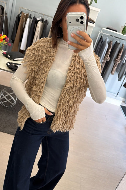 Smanicato bouclè beige kk