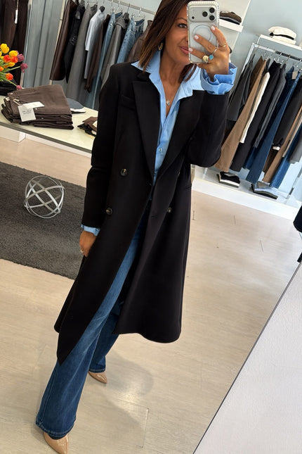 Cappotto nero Ak
