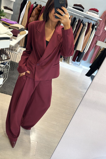 Giacca over bordeaux