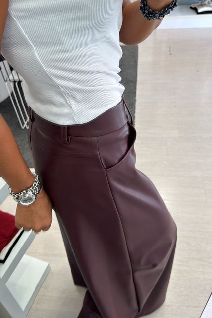 Pantalone ecopelle bordeaux