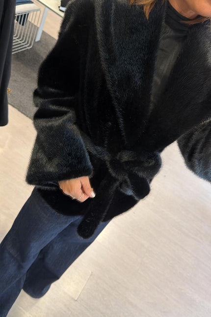 Pelliccia eco nera yl