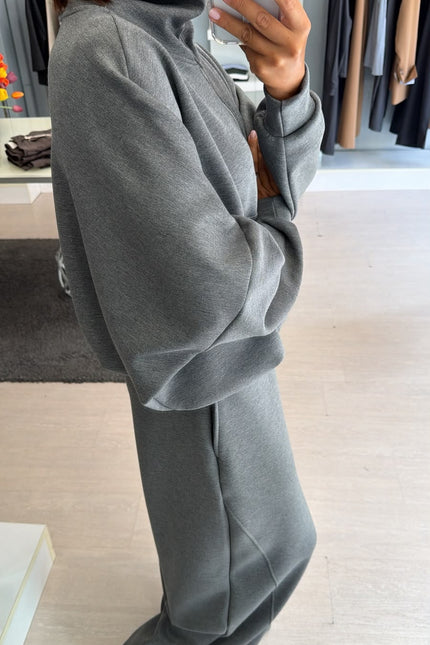 Set tuta grigio medio kn