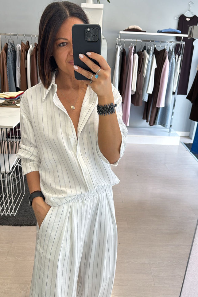 Camicia bianca micro riga nera kk