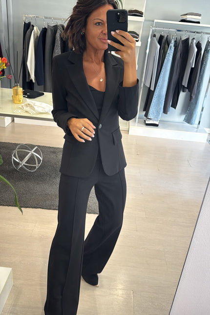 Giacca slim completo punto milano nera kn