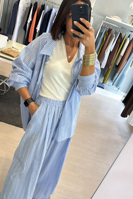 Camicia oversize a righe bianca azzurra cc