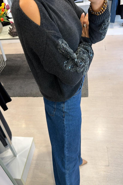 Girocollo antracite in maglia con ricamo kk