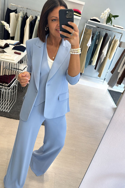 Pantalone completo azzurro polvere kn