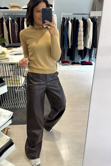 Dolcevita lana merino cammello