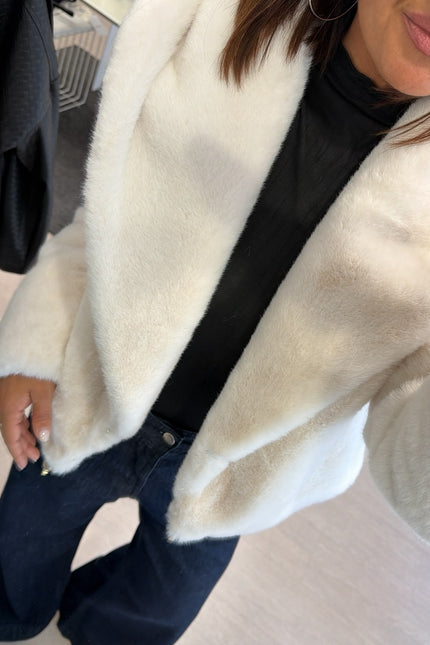 Pelliccia eco bianca yl