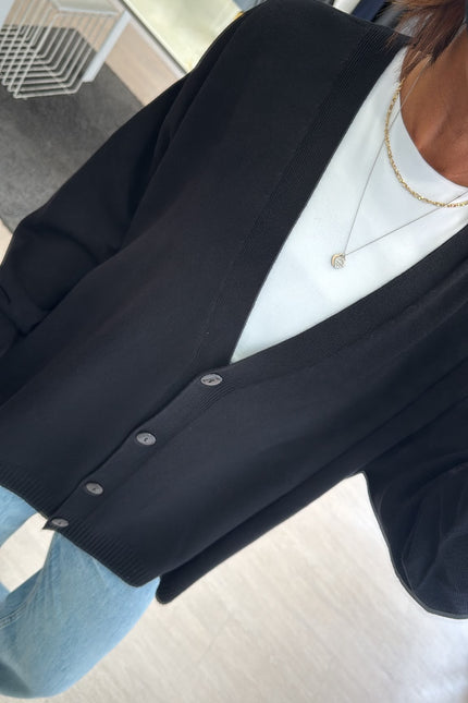 Cardigan over nero kn