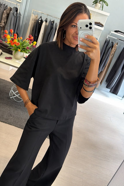T-shirt oversize nera kk