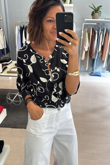 Camicia ricamo nera cc