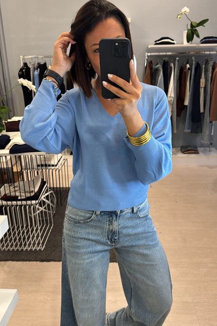 Maglia scollo v azzurro