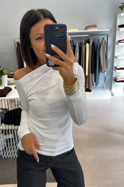 Maglia spalla scesa bianca