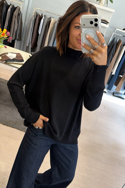 Lupetto oversize Nero Kn