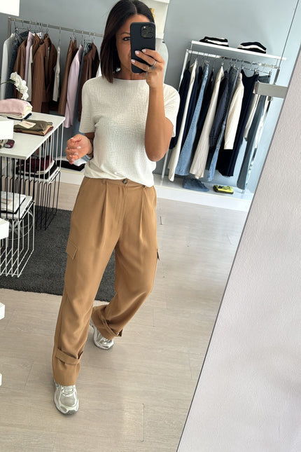 Pantalone cargo cammello ak