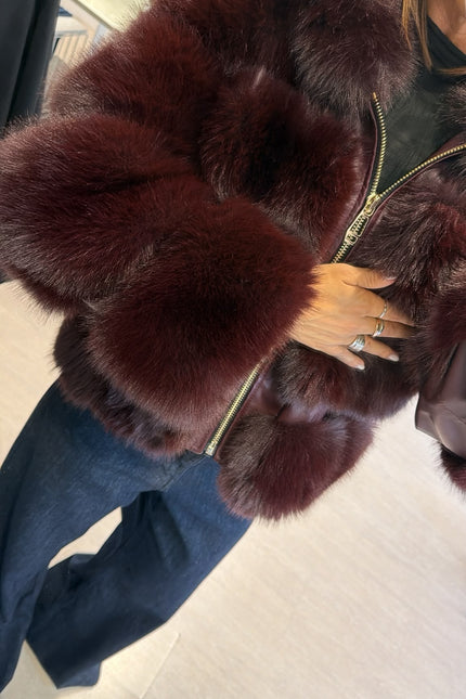 Pelliccia eco con dettagli leather-effect bordeaux yl