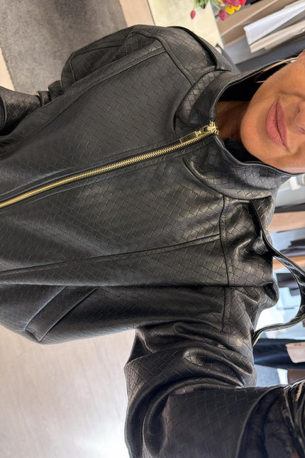 Bomber nero in ecopelle intrecciata kk