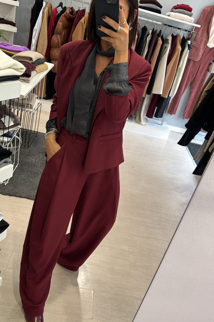 Giacca over bordeaux