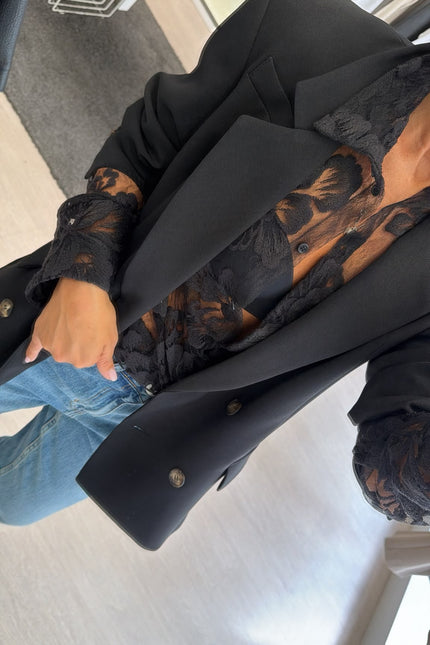 Camicia in pizzo a motivo floreale kk