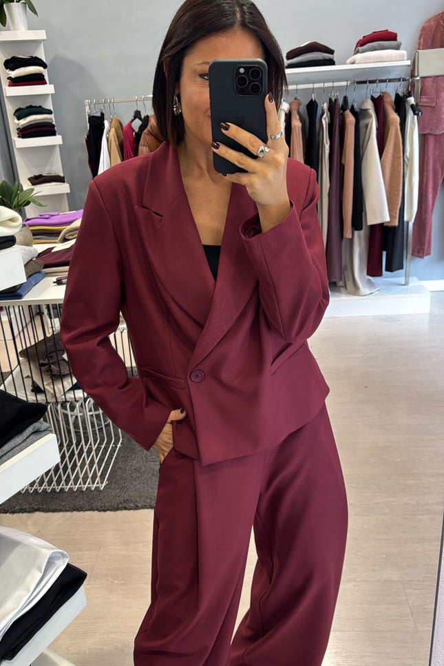 Giacca over bordeaux