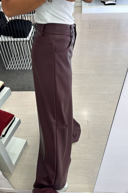 Pantalone ecopelle bordeaux