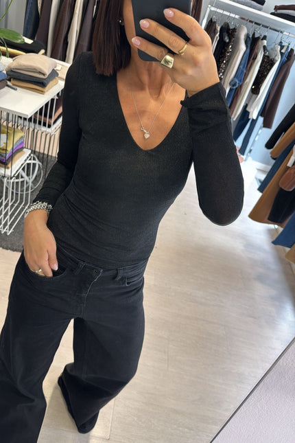 Maglia in filo di lurex nera