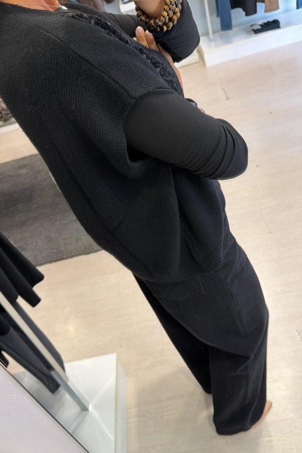 Gilet nero in maglia con ricamo kk