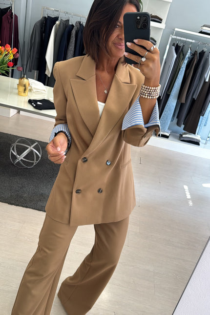 Blazer cammello completo ak