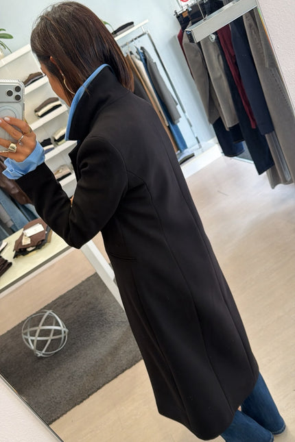 Cappotto nero Ak
