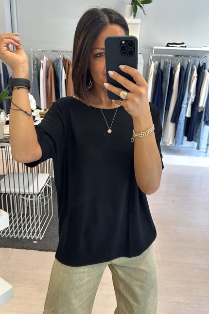 Maglia manica corta over nera kn