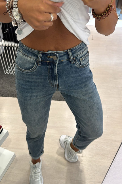 Jeans slim fit scuro