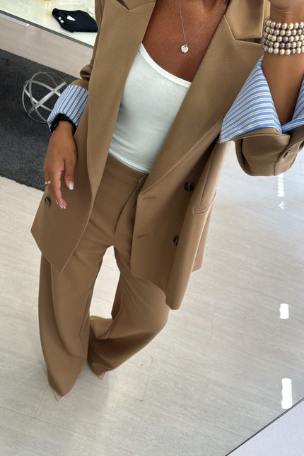 Blazer cammello completo ak